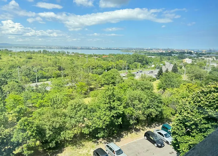 Апартаменты Infinity Is The Бургас